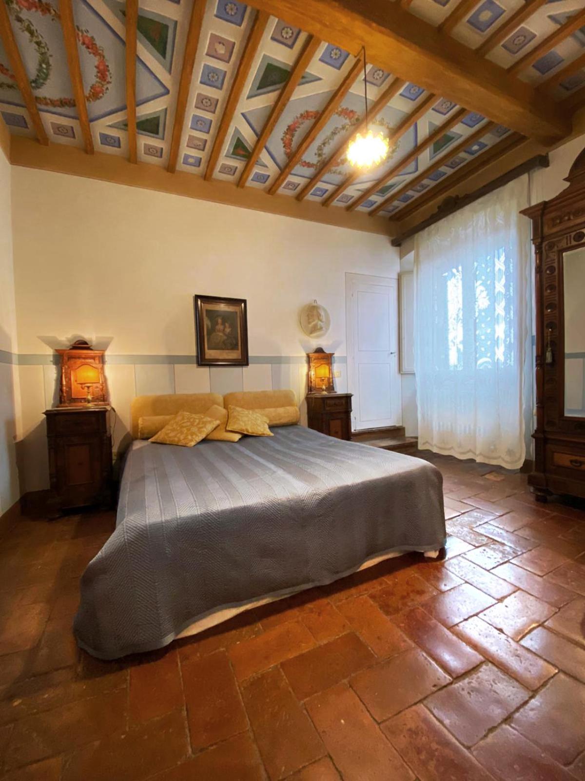 Residenza D'Epoca San Lorenzo Tre Тоди Номер фото