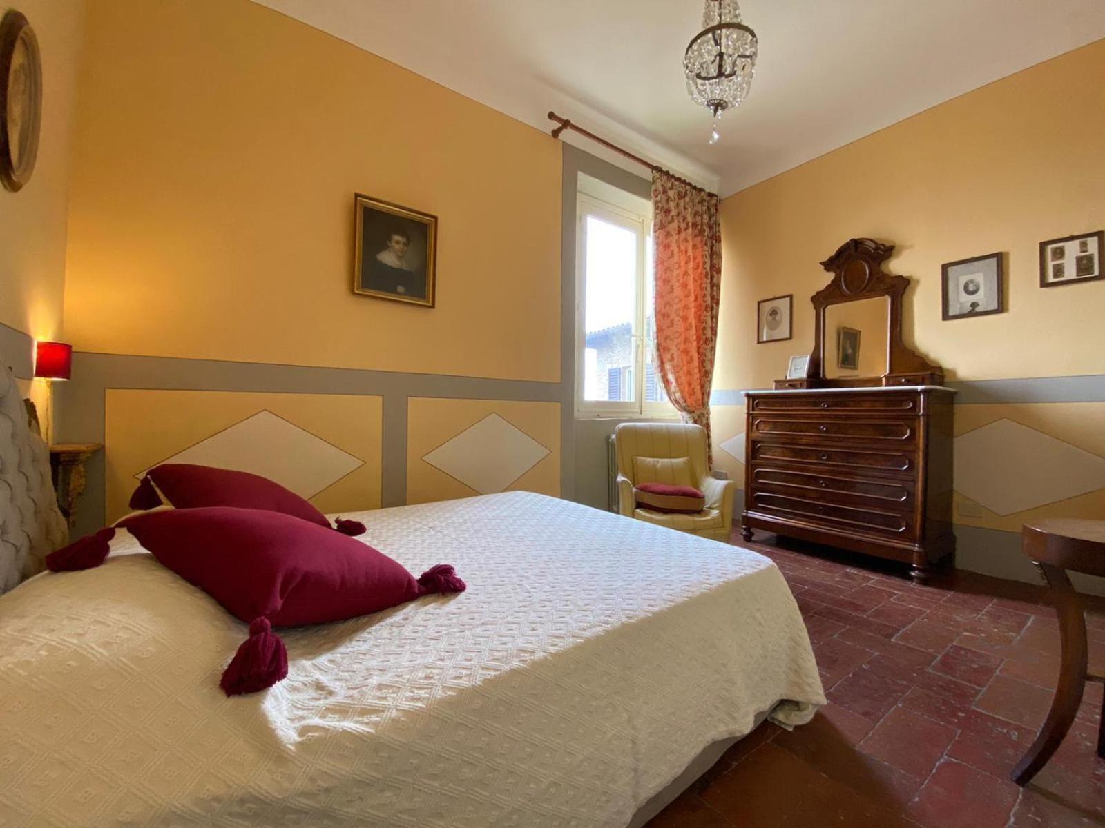 Residenza D'Epoca San Lorenzo Tre Тоди Номер фото